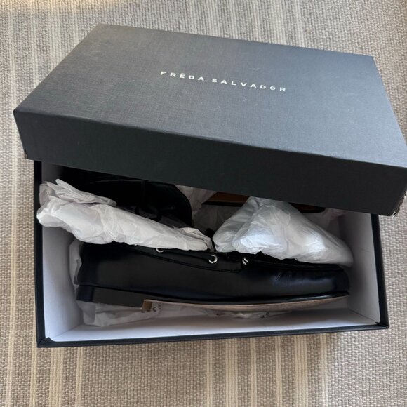 NWT Freda Salvador Morgan Boat Shoe - Sz 10 - Picture 16 of 16